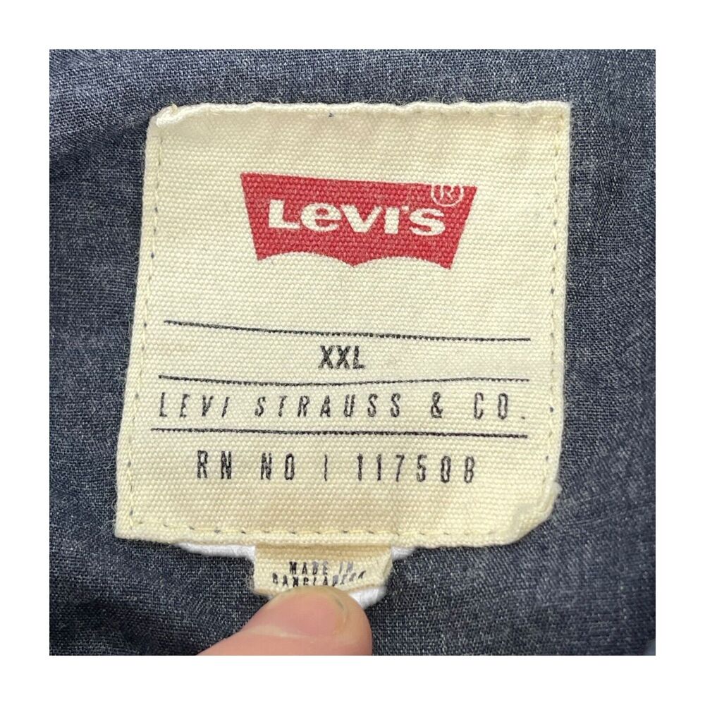 Vintage Levi's Shirt Men's 2XL Blue Floral Cotton Pleated Long Sleeve Button-Up - Picture 3 of 7